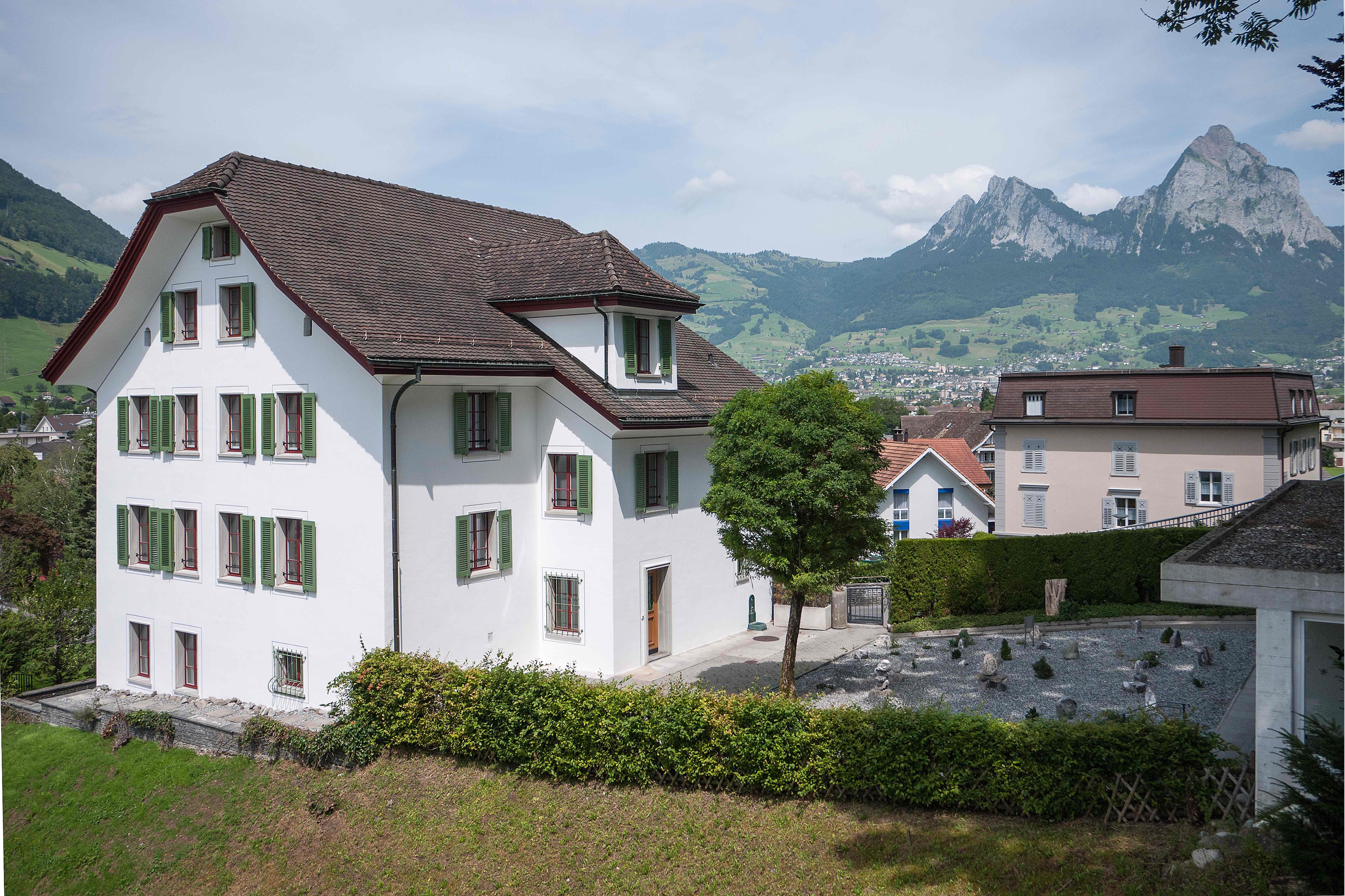 Feitag architektur pfarrhaus brunnen header